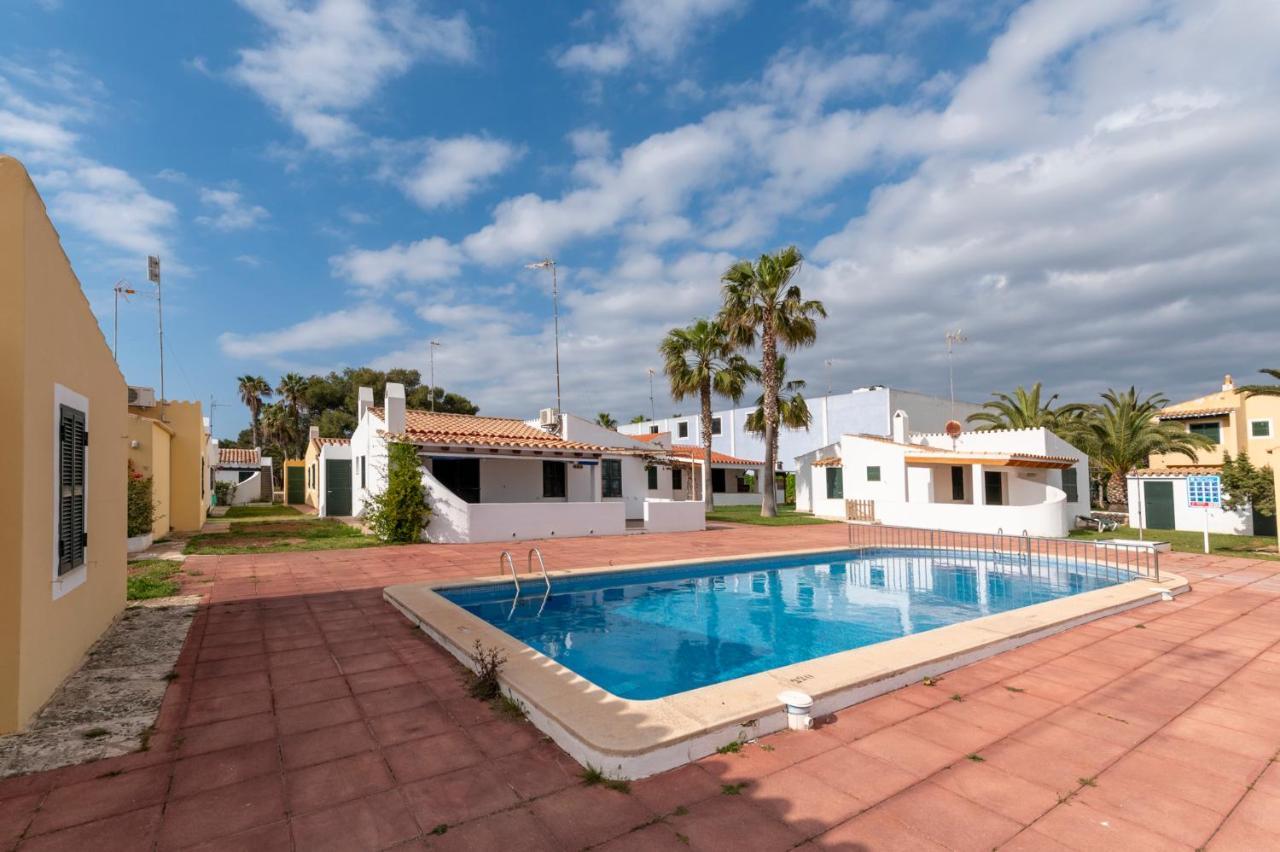 Apartamento Con Piscina Y Playa Son Xoriguer Ngoại thất bức ảnh