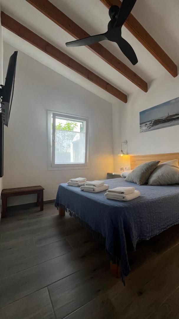 Apartamento Con Piscina Y Playa Son Xoriguer Ngoại thất bức ảnh